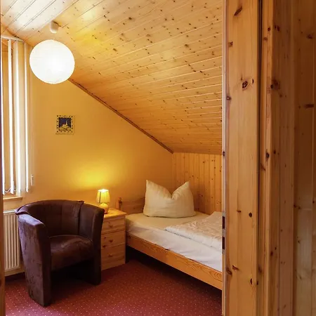 Nyaraló Charming Holiday Home In Schirgiswalde Near Forest *