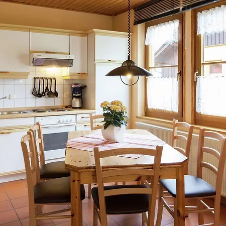 Charming Holiday Home In Schirgiswalde Near Forest Nyaraló *