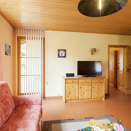Charming Holiday Home In Schirgiswalde Near Forest Nyaraló