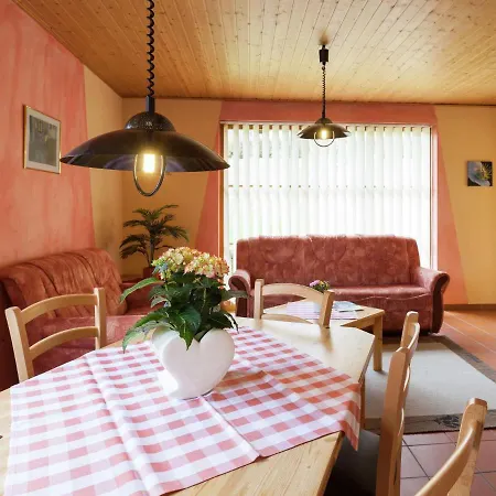Nyaraló Charming Holiday Home In Schirgiswalde Near Forest