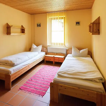 Nyaraló Charming Holiday Home In Schirgiswalde Near Forest *