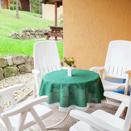 Charming Holiday Home In Schirgiswalde Near Forest Nyaraló *